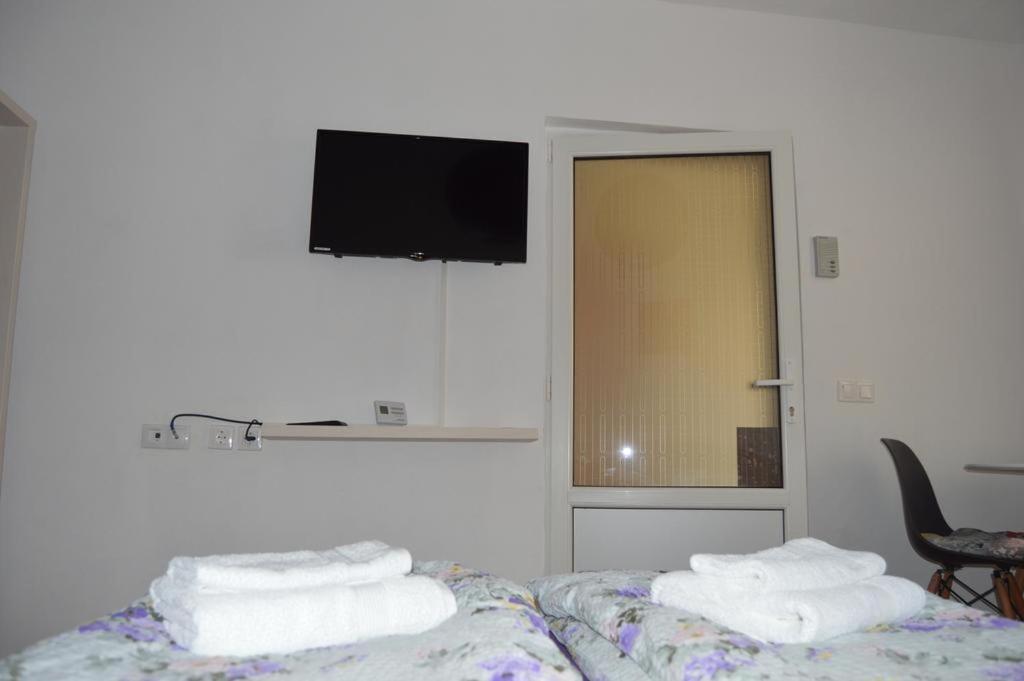 Garsoniera Ultracentral Apartment Sibiu Exterior foto